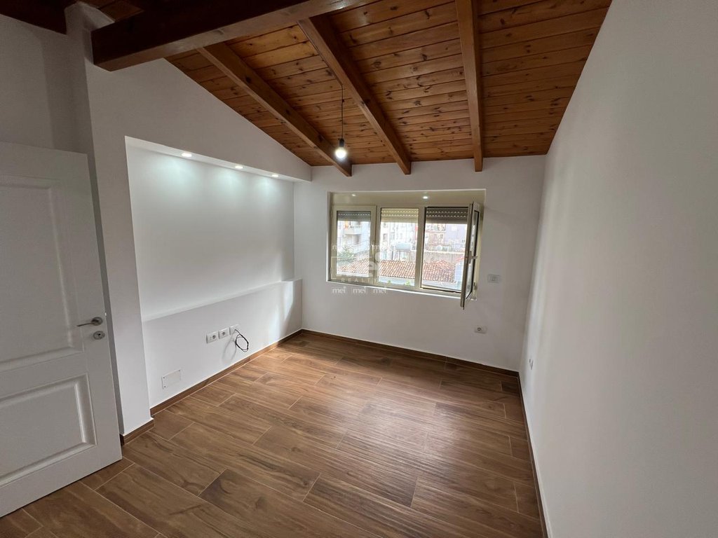 SHITET VILE AFER MUZEUMIT!