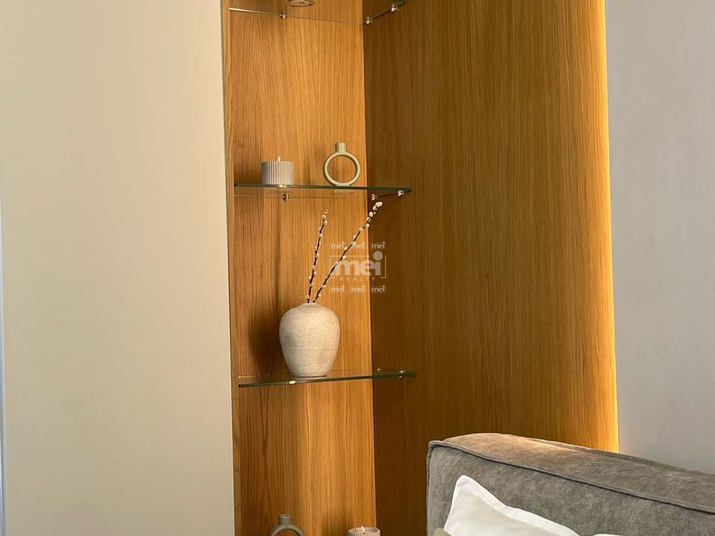 SHITET APARTAMENT 1+1 NE HEKURUDHA PLAZH!