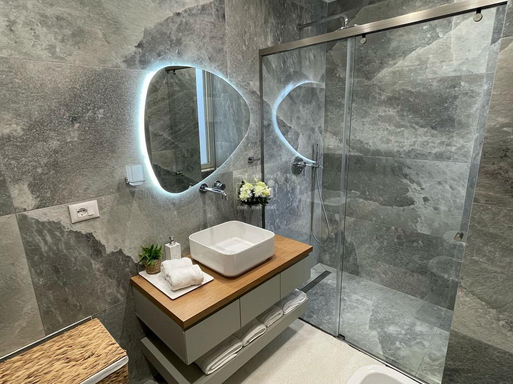 SHITET APARTAMENT 1+1 NE HEKURUDHA PLAZH!