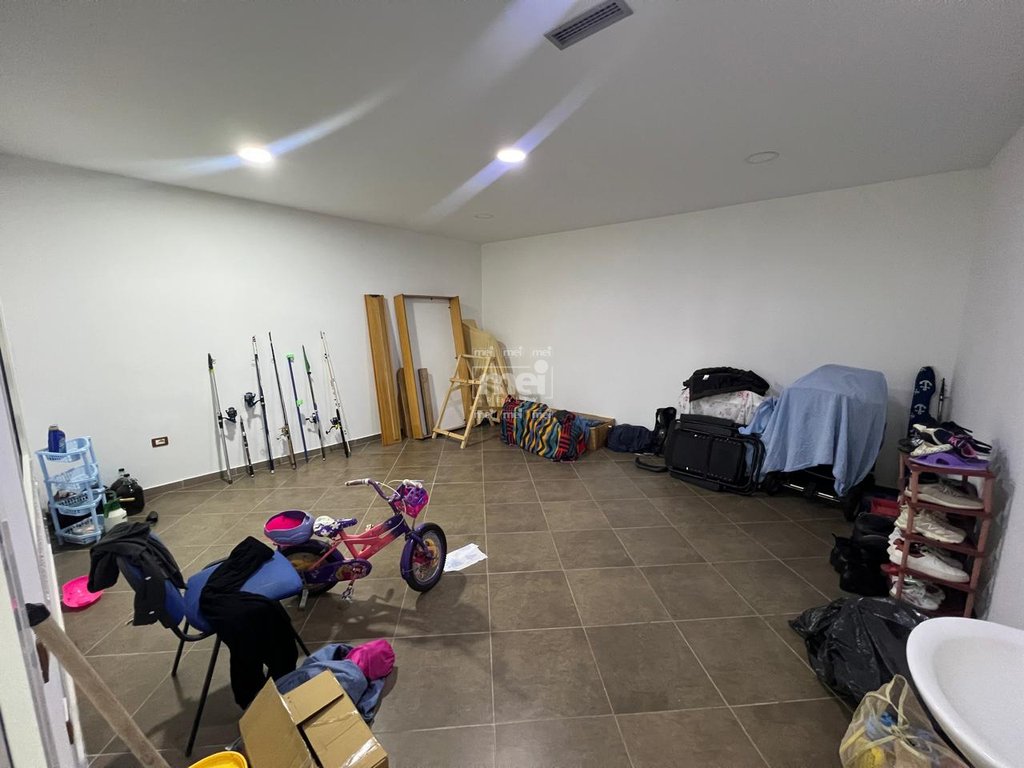 JEPET ME QIRA AMBIENT BIZNESI NE SPITALLE!