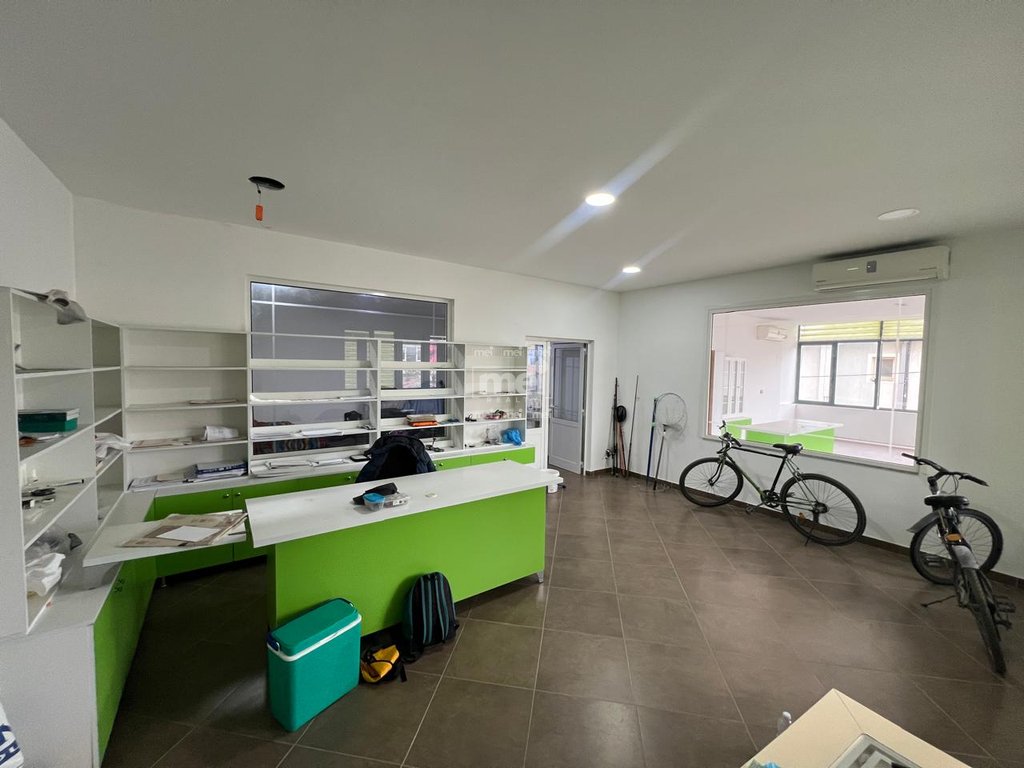 JEPET ME QIRA AMBIENT BIZNESI NE SPITALLE!