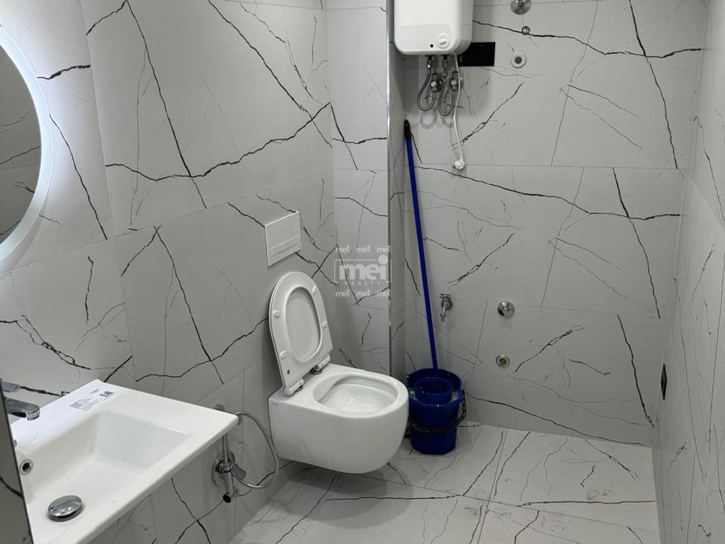 JEPET ME QIRA AMBIENT BIZNESI NE QENDREN E DURRESIT!