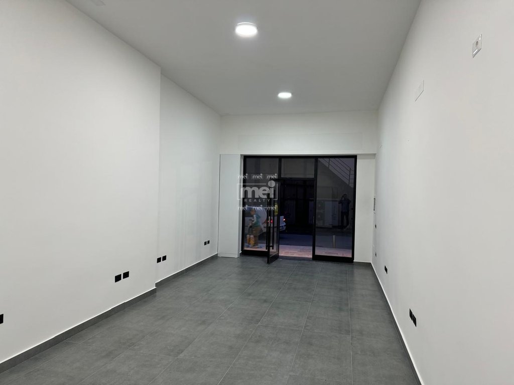 JEPET ME QIRA AMBIENT BIZNESI NE QENDREN E DURRESIT!