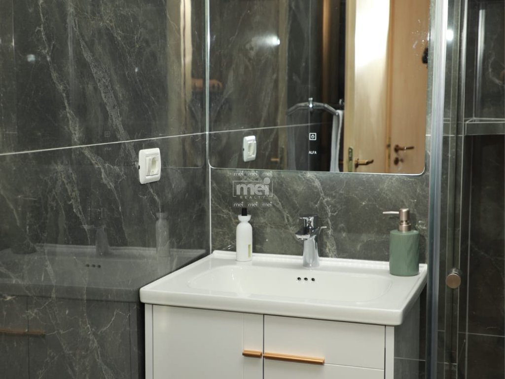 JEPET ME QIRA APARTAMENT 1+1 NE VOLLGA!