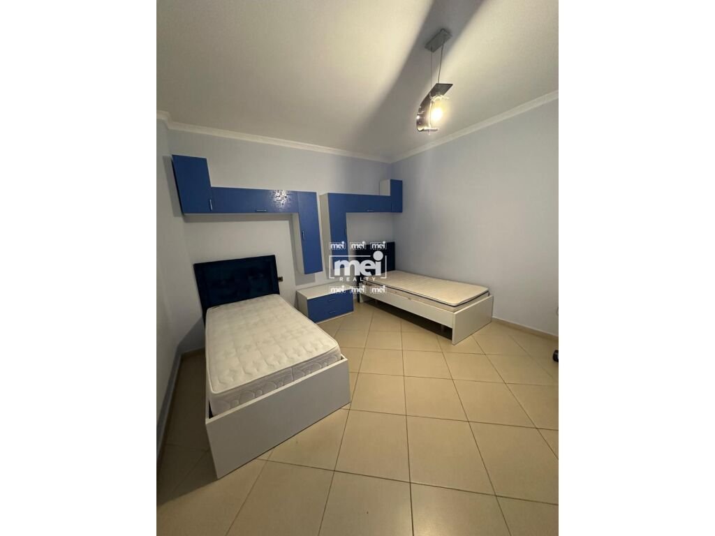 JEPET ME QIRA APARTAMENT 2+1 TEK DREJTORIA E POLICISE