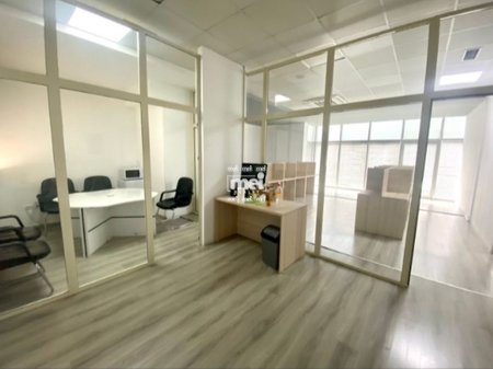 JEPET ME QERA AMBIENT BIZNESI NE QENDER!