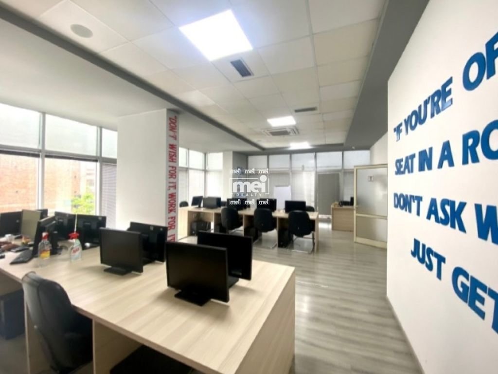 JEPET ME QERA AMBIENT BIZNESI NE QENDER!