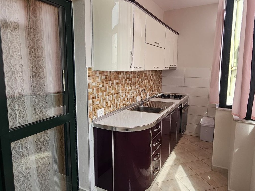 SHITET APARTAMENT 2+1 TEK MARKATA !