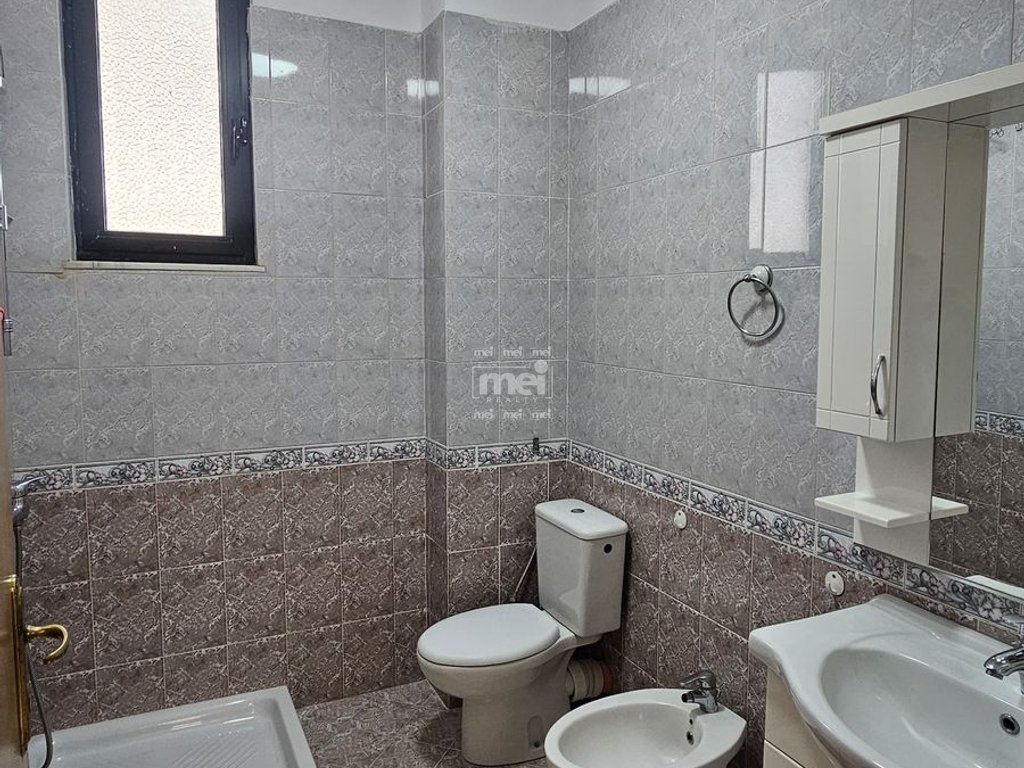 SHITET APARTAMENT 2+1 TEK MARKATA !