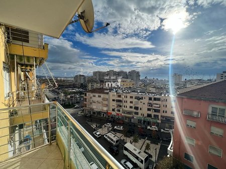 JEPET ME QIRA APARTAMENT 1+1 TEK PALLATI I SPORTIT!