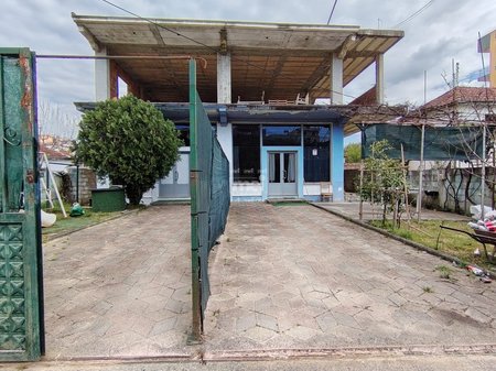 SHITET GODINE 2 KATESHE NE ARAPAJ, DURRES!