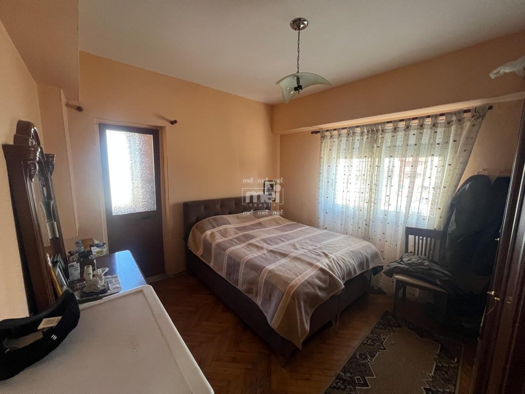 SHITET APARTAMENT 2+1 TEK STACIONI TRENIT!