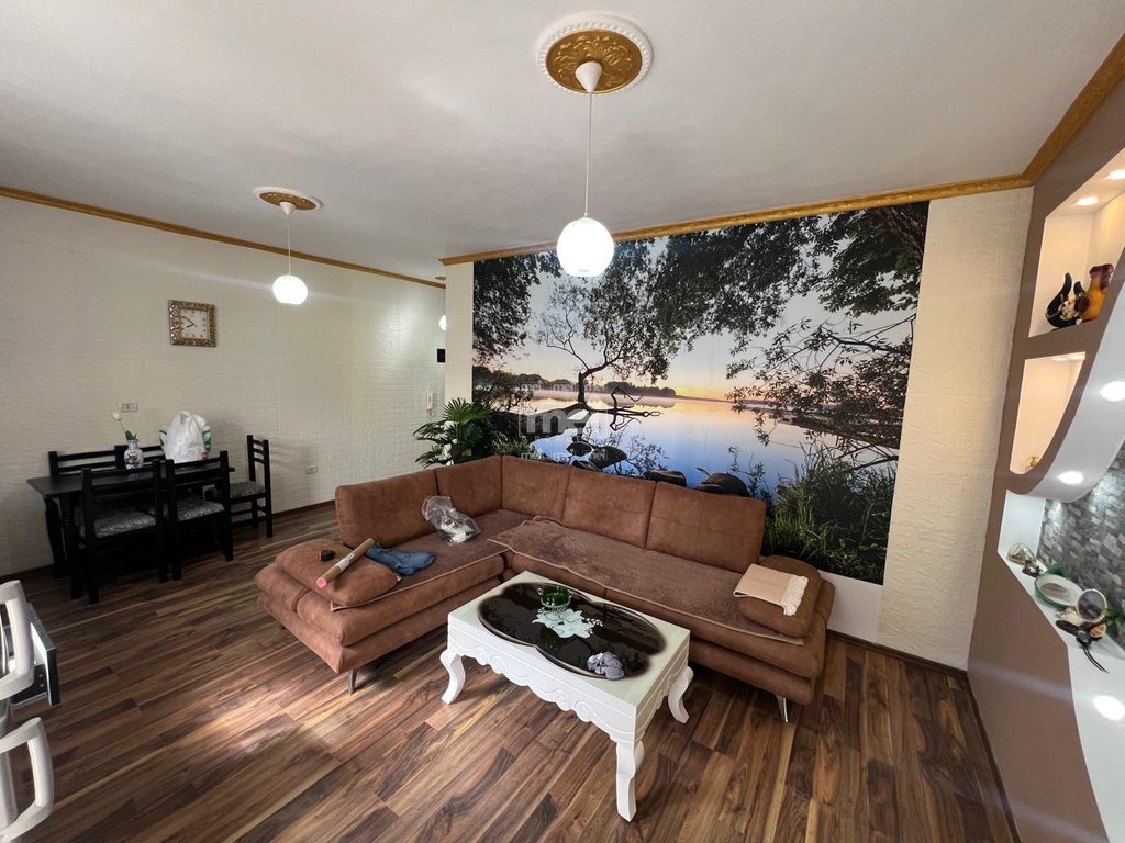 JEPET ME QIRA APARTAMENT 2+1 NE HEKURUDHA ME PAMJE NGA DETI!