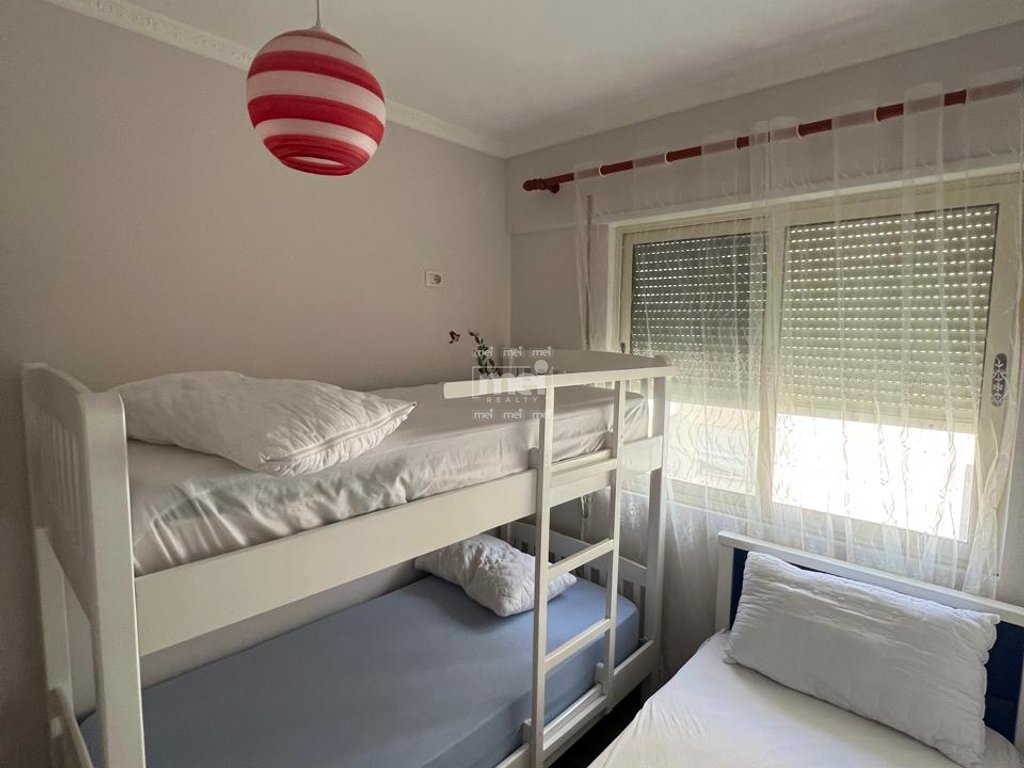 JEPET ME QIRA APARTAMENT 2+1 NE HEKURUDHA ME PAMJE NGA DETI!