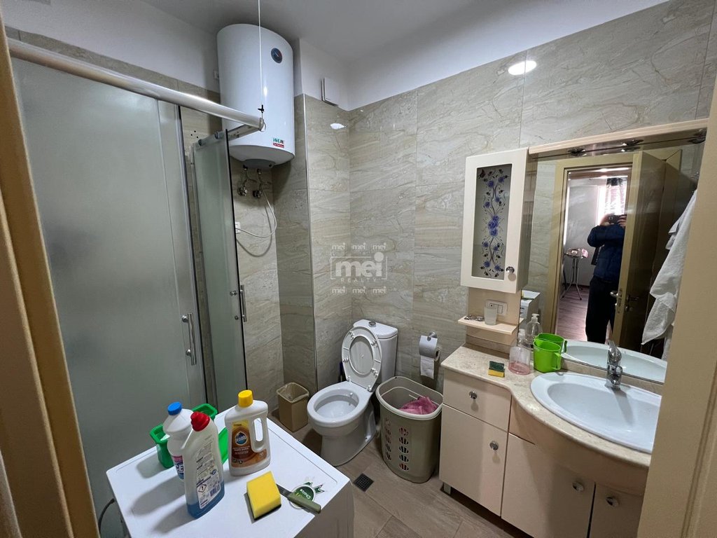 JEPET ME QIRA APARTAMENT 2+1 NE HEKURUDHA ME PAMJE NGA DETI!