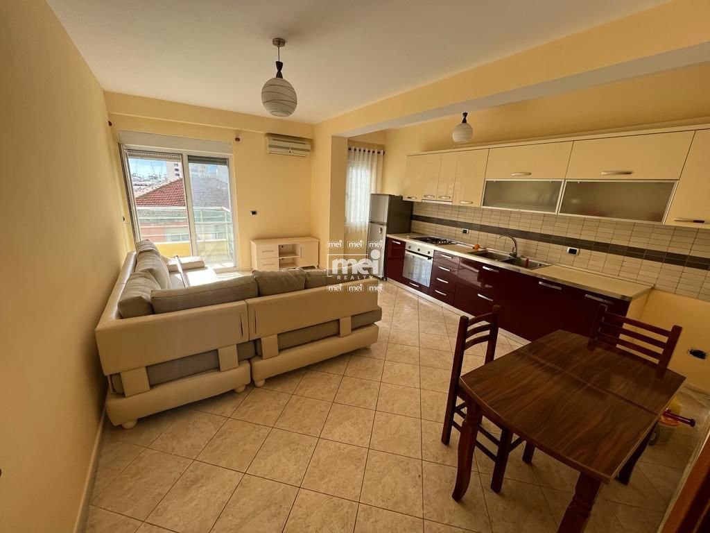 JEPET ME QIRA APARTAMENT 1+1 TEK PALLATI I SPORTIT!