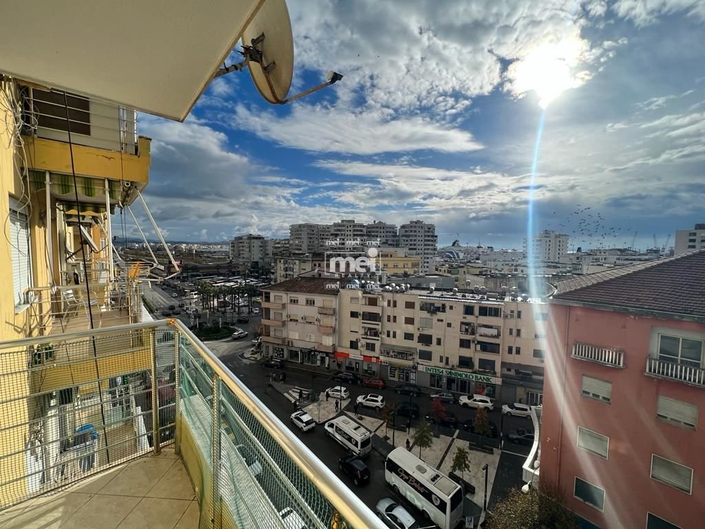 JEPET ME QIRA APARTAMENT 1+1 TEK PALLATI I SPORTIT!