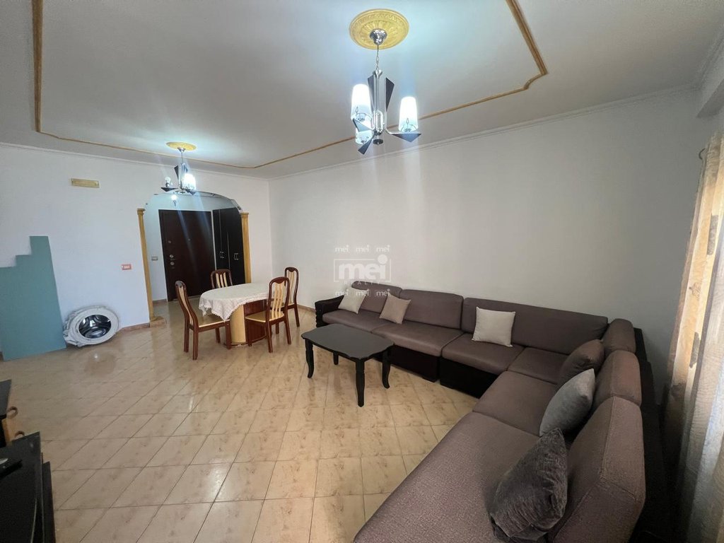 JEPET ME QIRA APARTAMENT 1+1 TEK PALLATI I SPORTIT!