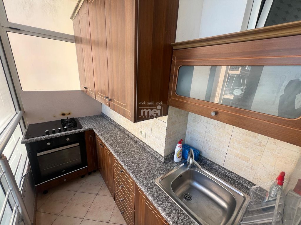 JEPET ME QIRA APARTAMENT 1+1 TEK PALLATI I SPORTIT!