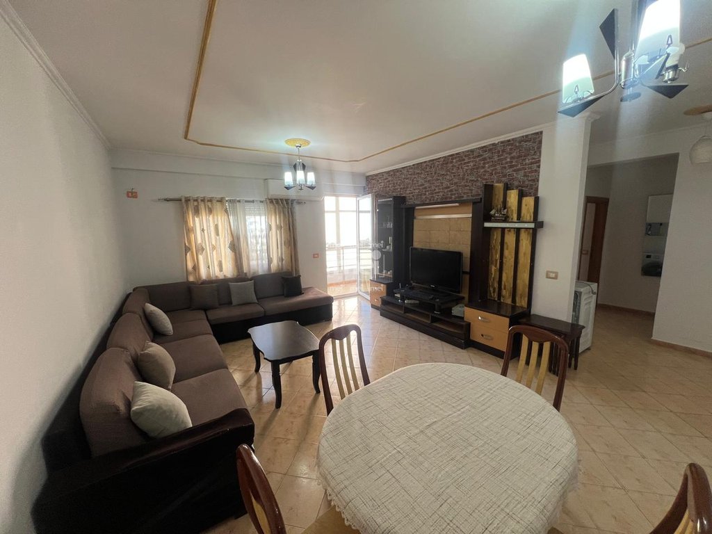 JEPET ME QIRA APARTAMENT 1+1 TEK PALLATI I SPORTIT!