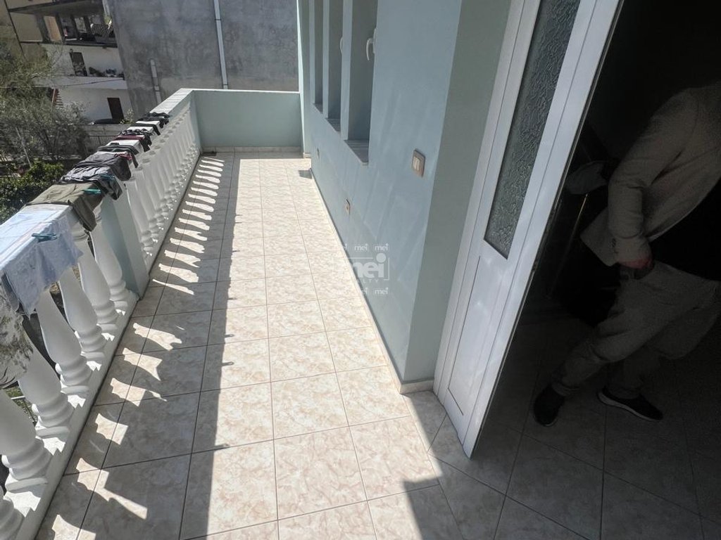 JEPET ME QIRA VILE NE ILIRIA!