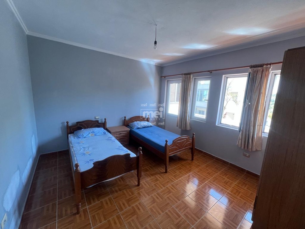 JEPET ME QIRA KAT VILE VILE NE ILIRIA!