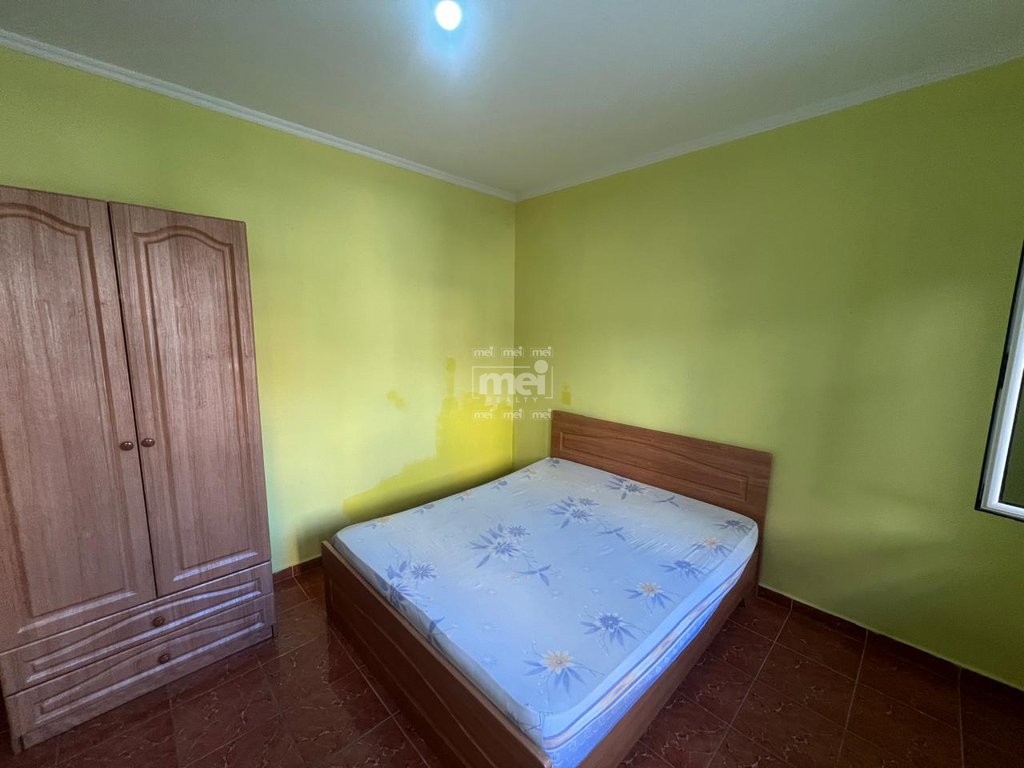 JEPET ME QIRA KAT VILE VILE NE ILIRIA!