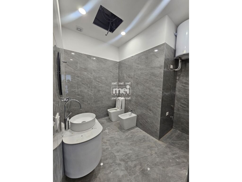 JEPET ME QIRA AMBIENT BIZNESI NE VOLLGA!