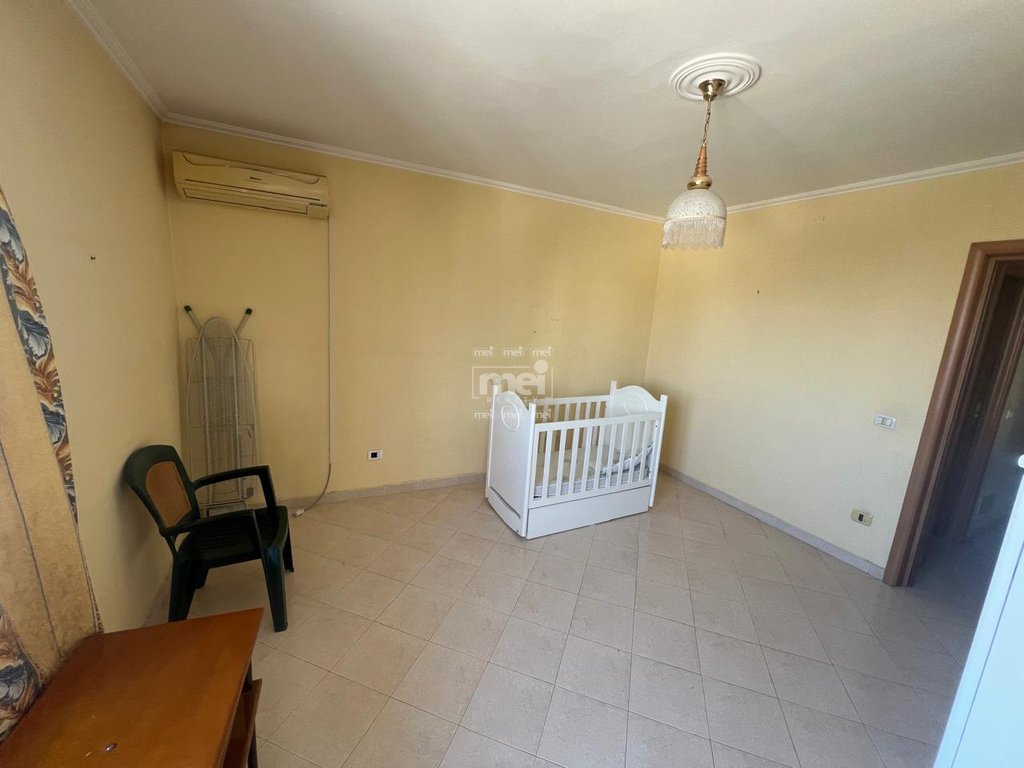 SHITET APARTAMENT  2+1+2 NE VOLLGA ME PAMJE DETI!