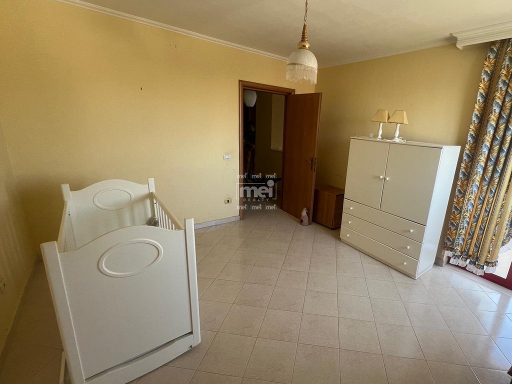 SHITET APARTAMENT  2+1+2 NE VOLLGA ME PAMJE DETI!
