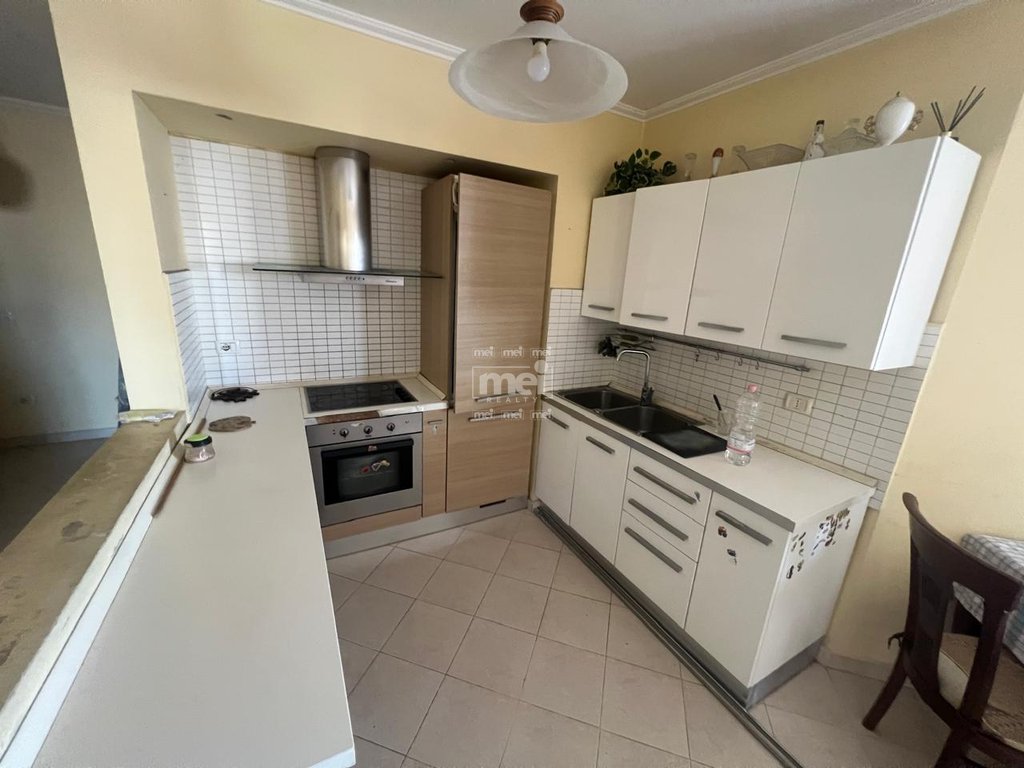 SHITET APARTAMENT  2+1+2 NE VOLLGA ME PAMJE DETI!