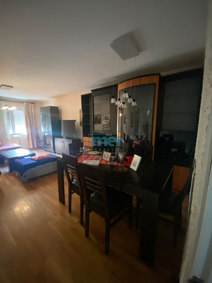 Super Apartment 3+1+2 for Sale in Lapraka!