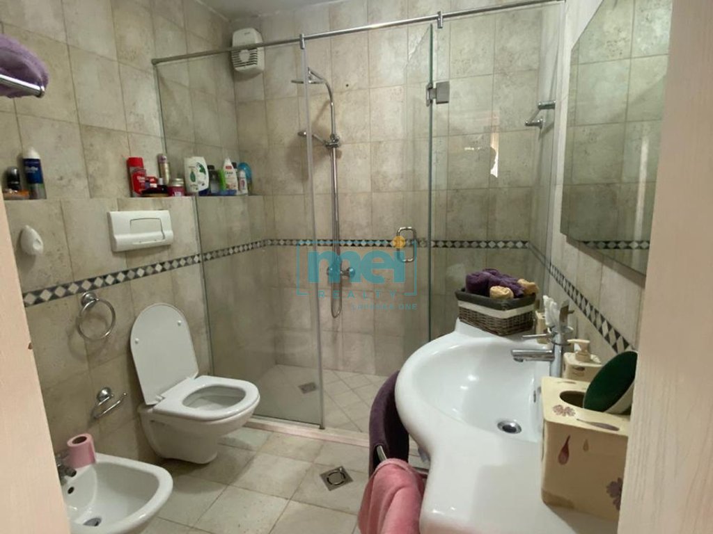 Shitet Super Apartament 3+1+2 ne Laprake!