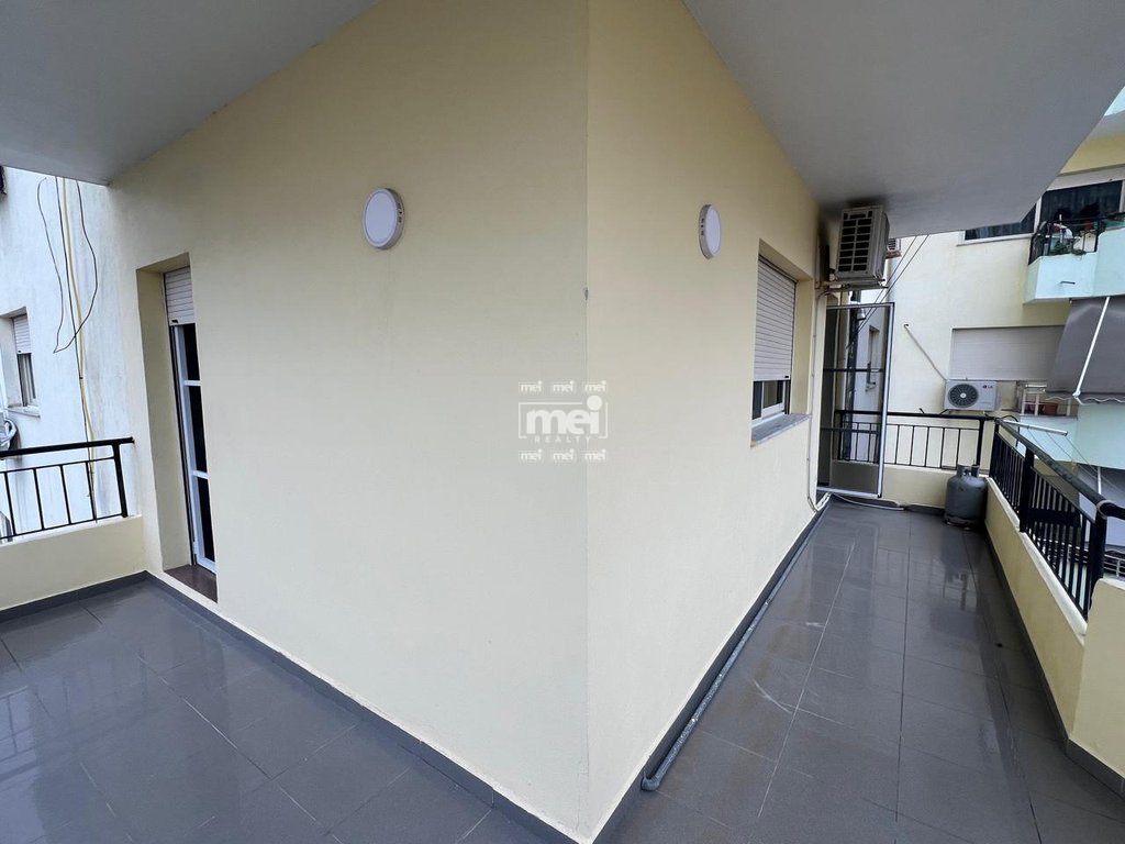 JEPET ME QIRA APARTAMENT  3+1+2 NE VOLLGA!
