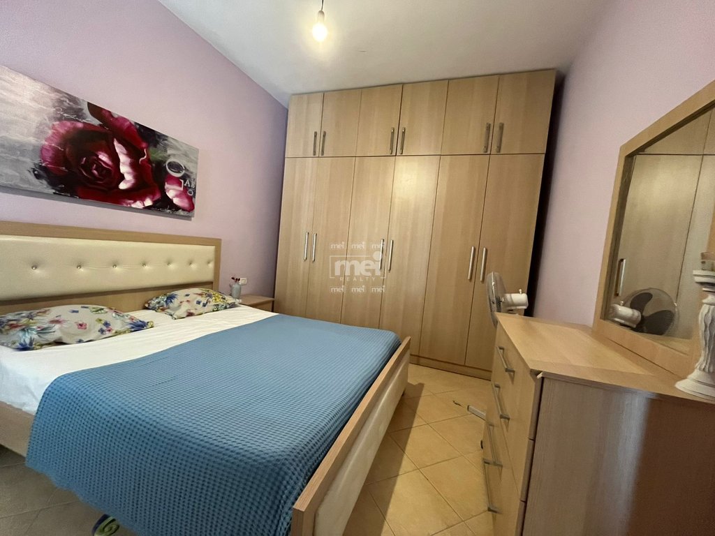 JEPET ME QERA APARTAMENT NE SHKEMB KAVAJE!