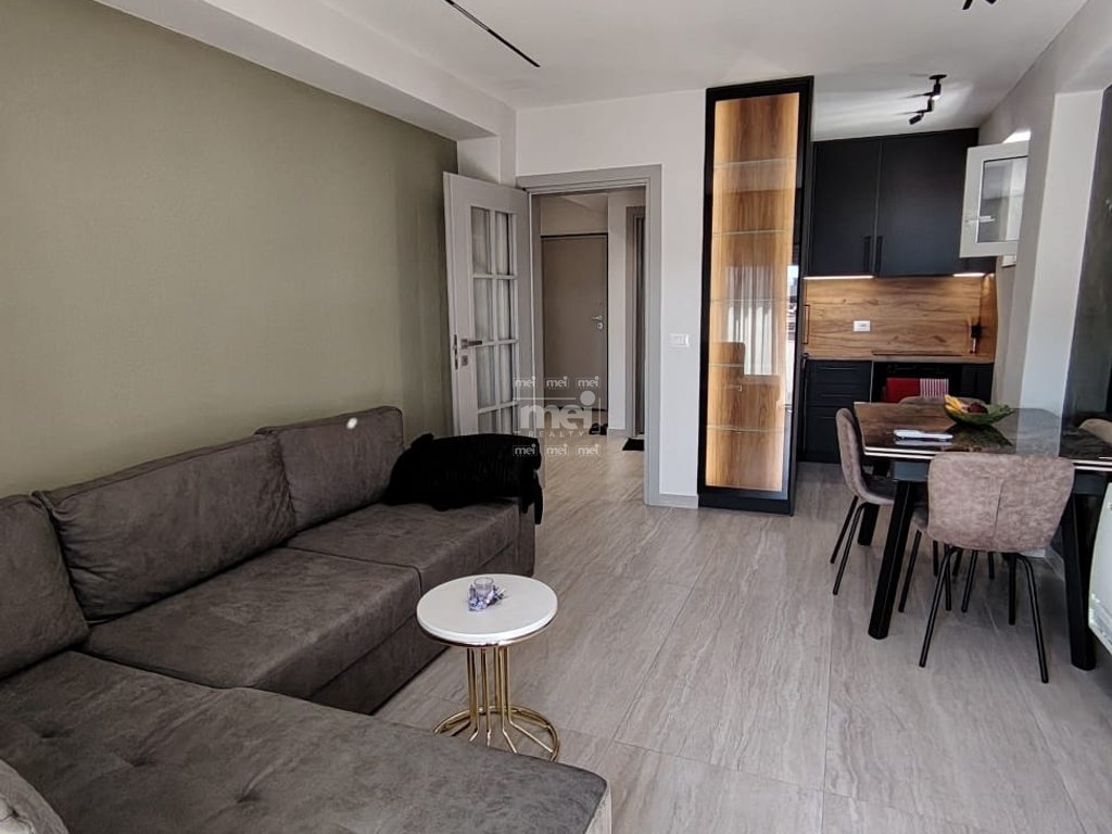 SHITET APARTAMENT 2+1 PRANE UKD!