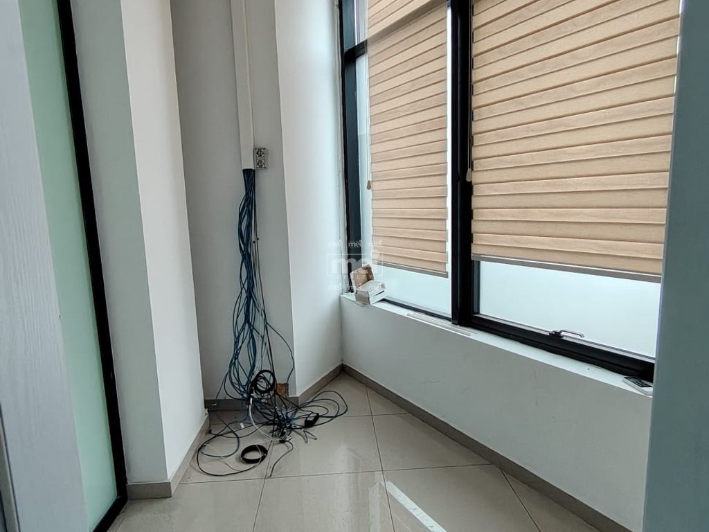 JEPET ME QIRA AMBIENT ZYRE NE QENDER DURRES!