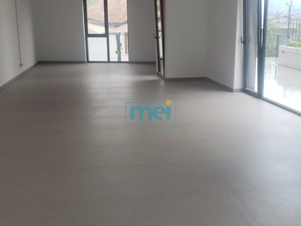🏢 JEPET ME QERA | Ambient 200 m² | Rruga e Elbasanit, Tiranë