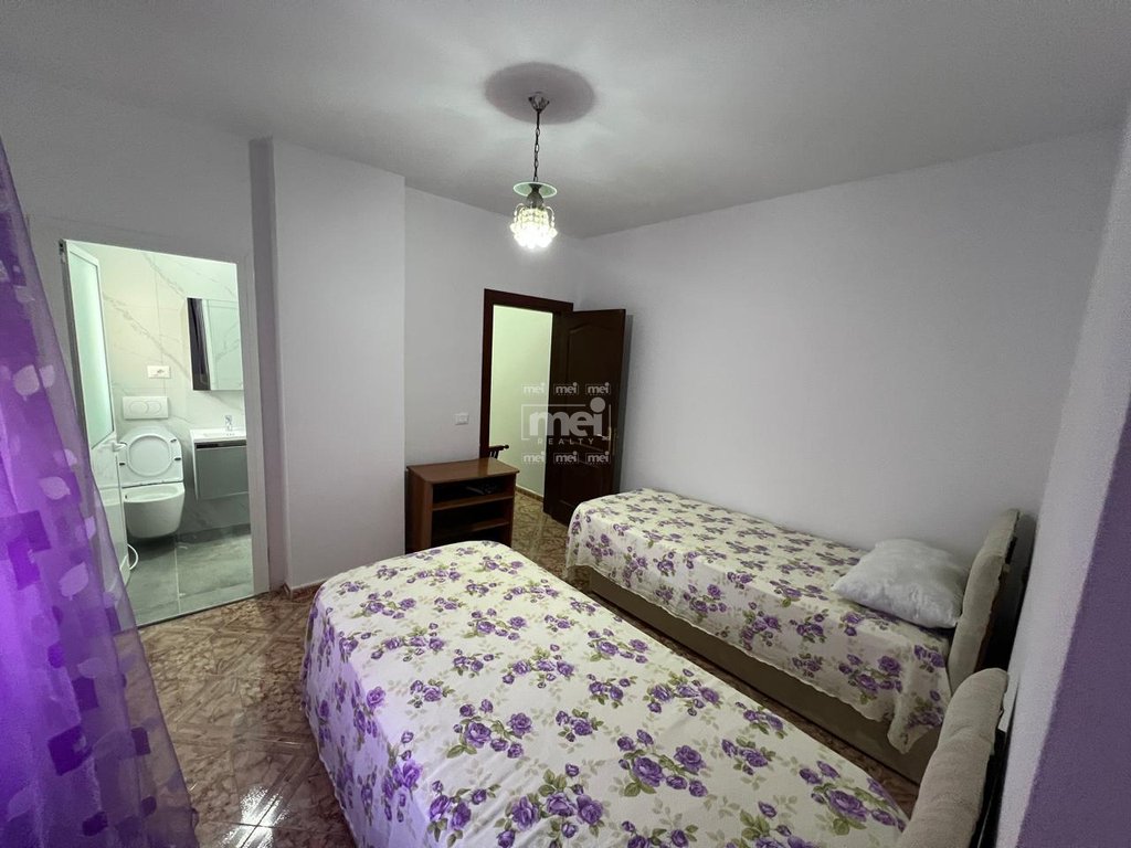 JEPET ME QIRA APARTAMENT 2+1+2 ME PAMJE NGA DETI TEK RRUGA E RE E PORTIT!