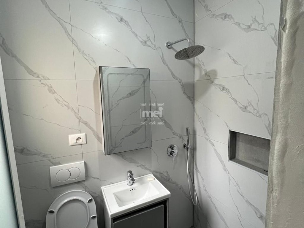 JEPET ME QIRA APARTAMENT 2+1+2 ME PAMJE NGA DETI TEK RRUGA E RE E PORTIT!
