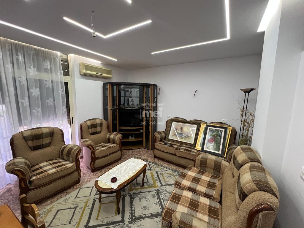 JEPET ME QIRA APARTAMENT 2+1+2 ME PAMJE NGA DETI TEK RRUGA E RE E PORTIT!