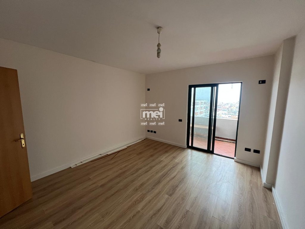 SHITET APARTAMENT 2+1 TEK TREGU FRUTA PERIMEVE!