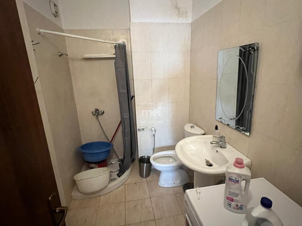 JEPET ME QIRA APARTAMENT  3+1+2 TEK VOLLGA ME PAMJE NGA DETI!