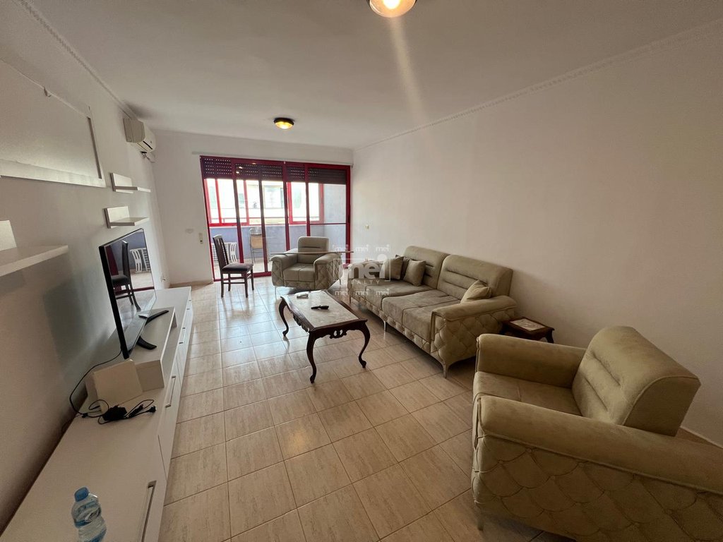 JEPET ME QIRA APARTAMENT  3+1+2 TEK VOLLGA ME PAMJE NGA DETI!