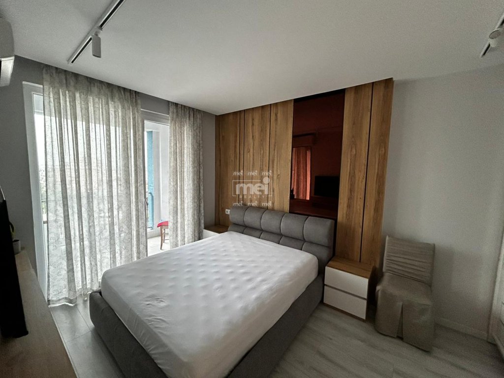 JEPET ME QIRA APARTAMENT 1+1 ,PRANE UKD!