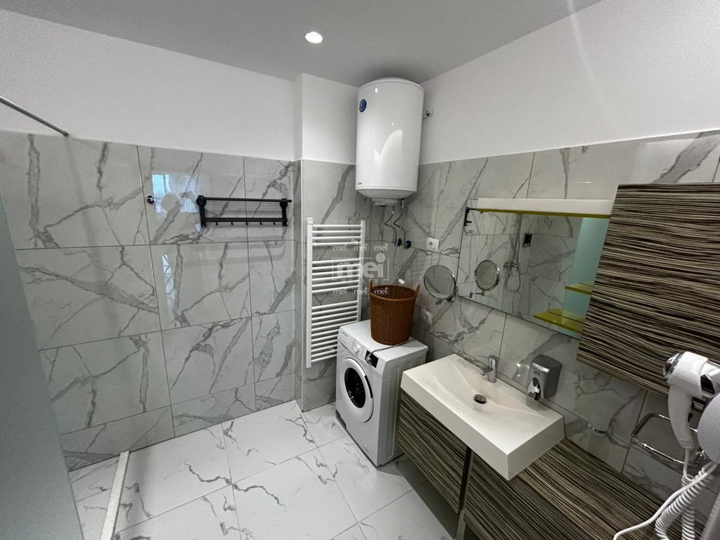 JEPET ME QIRA APARTAMENT 1+1 ,PRANE UKD!