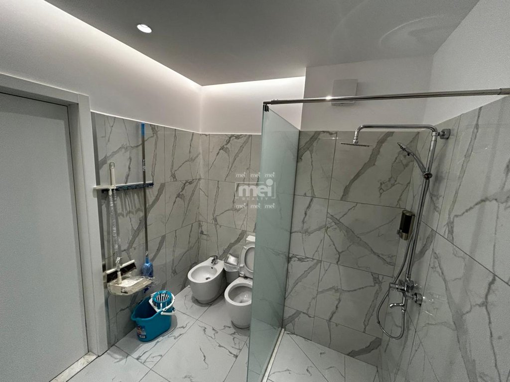 JEPET ME QIRA APARTAMENT 1+1 ,PRANE UKD!