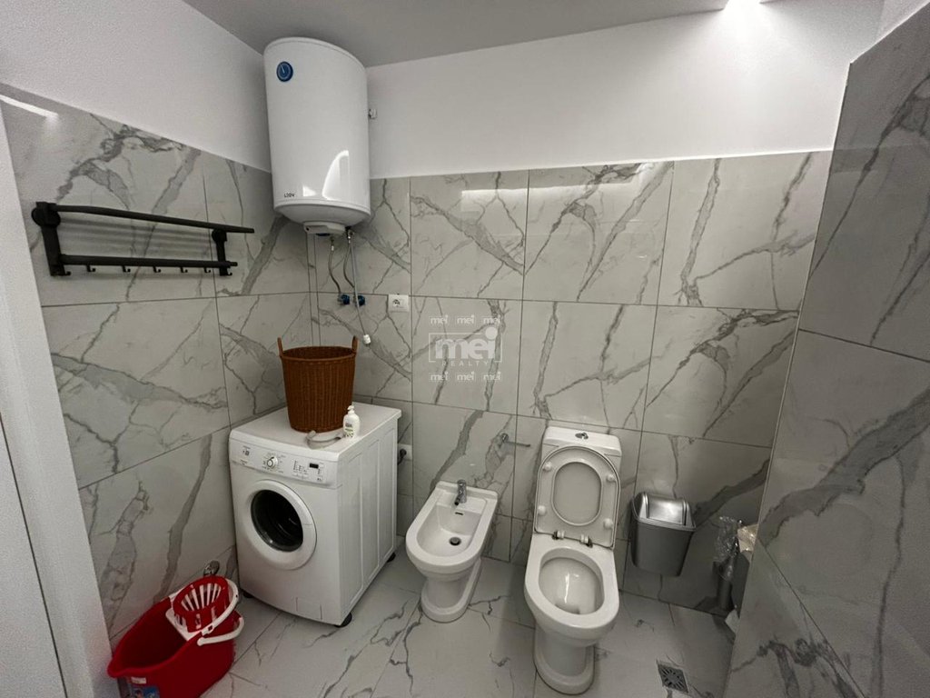 JEPET ME QIRA APARTAMENT 1+1 ,PRANE UKD!