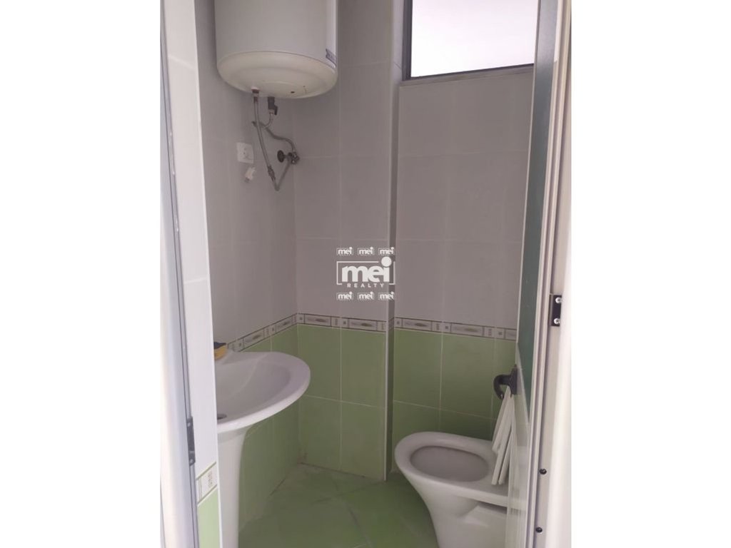 JEPET ME QIRA AMBIENT BIZNESI NE PLAZH!