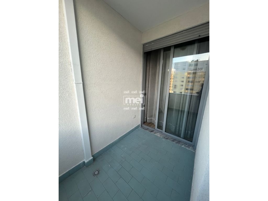 SHITET APARTAMENT 2+1  TEK ISH URT, DURRES!